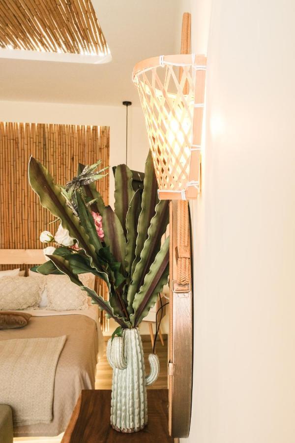 Residence By Georgia Studios Fira  Extérieur photo