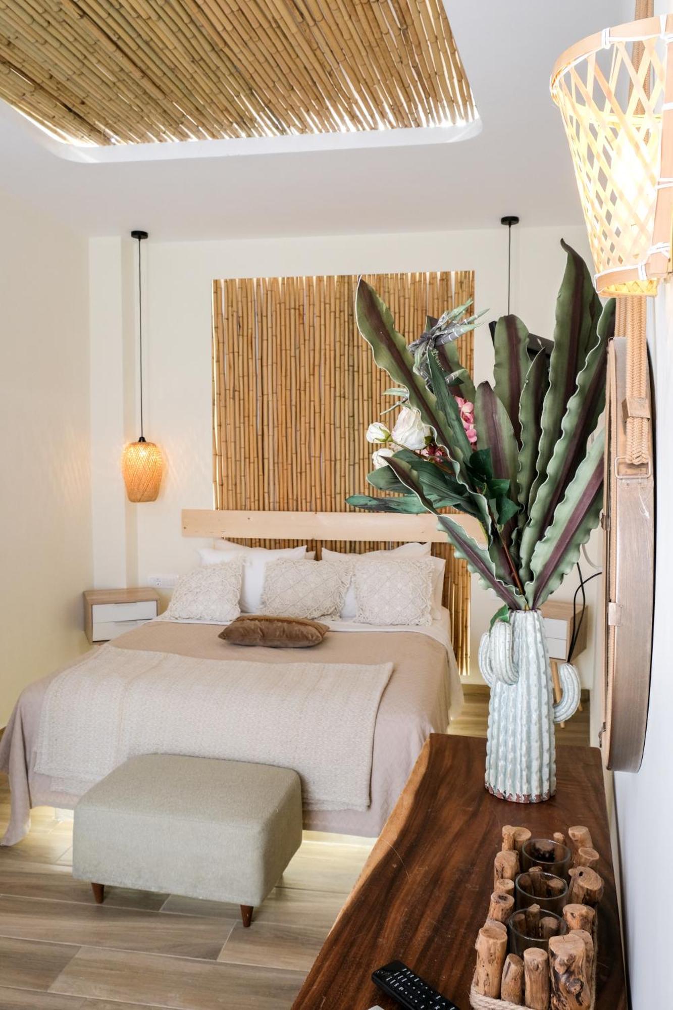 Residence By Georgia Studios Fira  Extérieur photo
