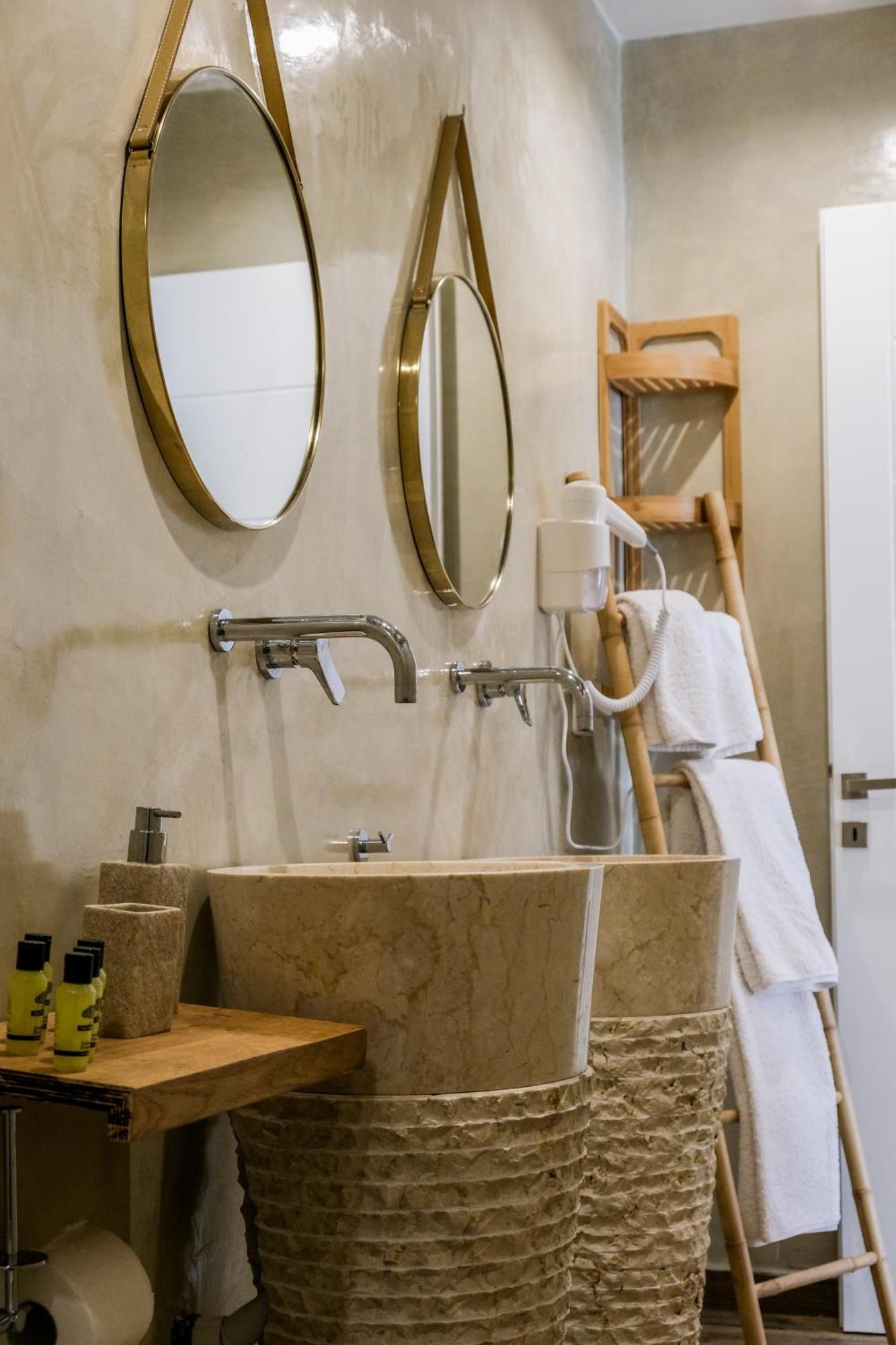Residence By Georgia Studios Fira  Extérieur photo