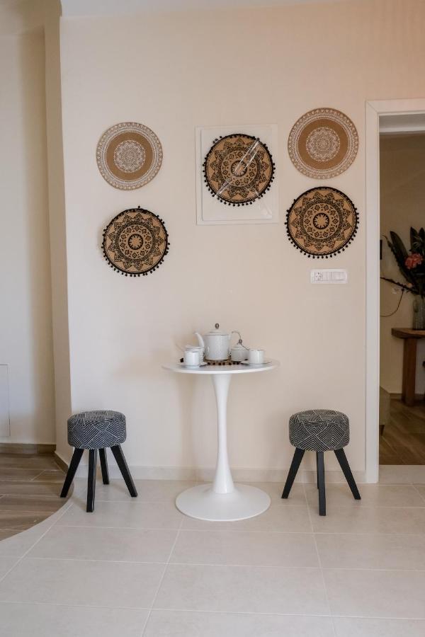Residence By Georgia Studios Fira  Extérieur photo