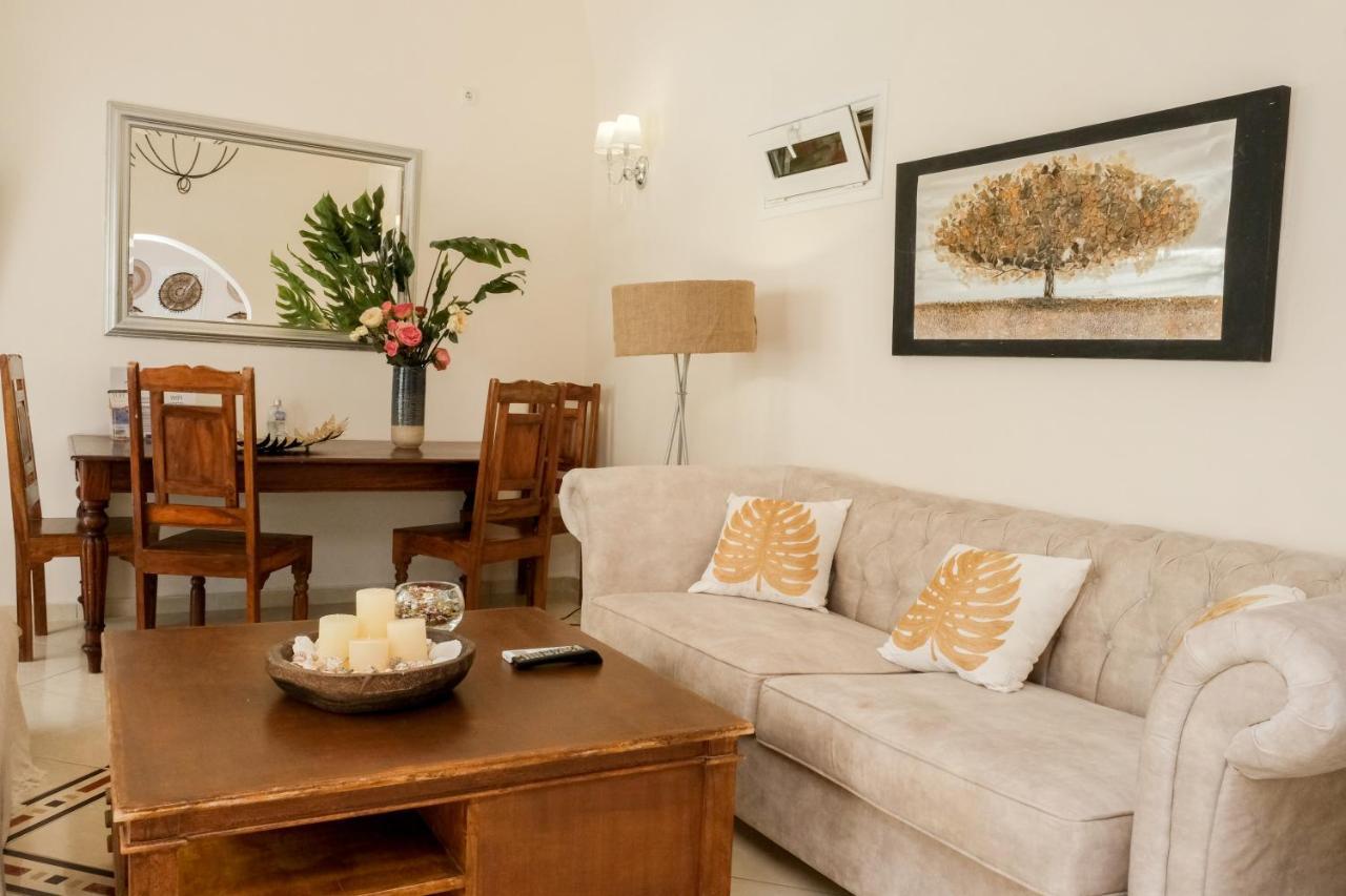 Residence By Georgia Studios Fira  Extérieur photo