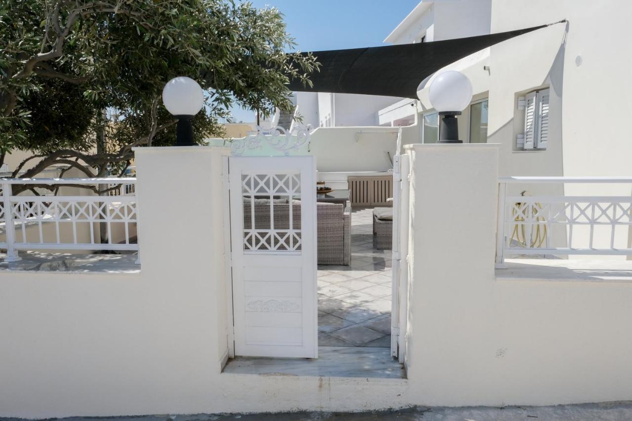 Residence By Georgia Studios Fira  Extérieur photo