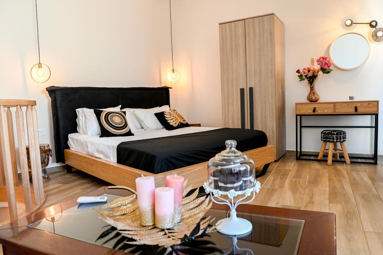 Residence By Georgia Studios Fira  Extérieur photo