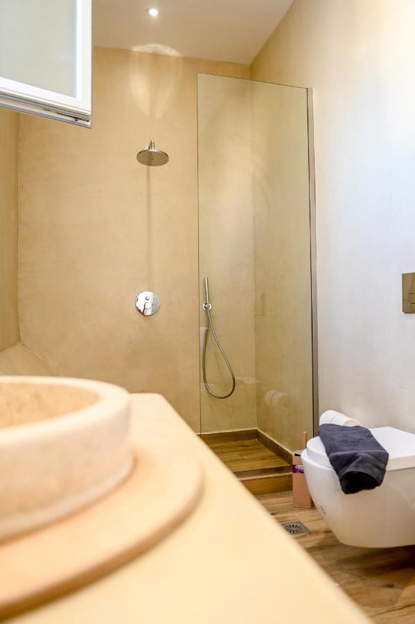 Residence By Georgia Studios Fira  Extérieur photo