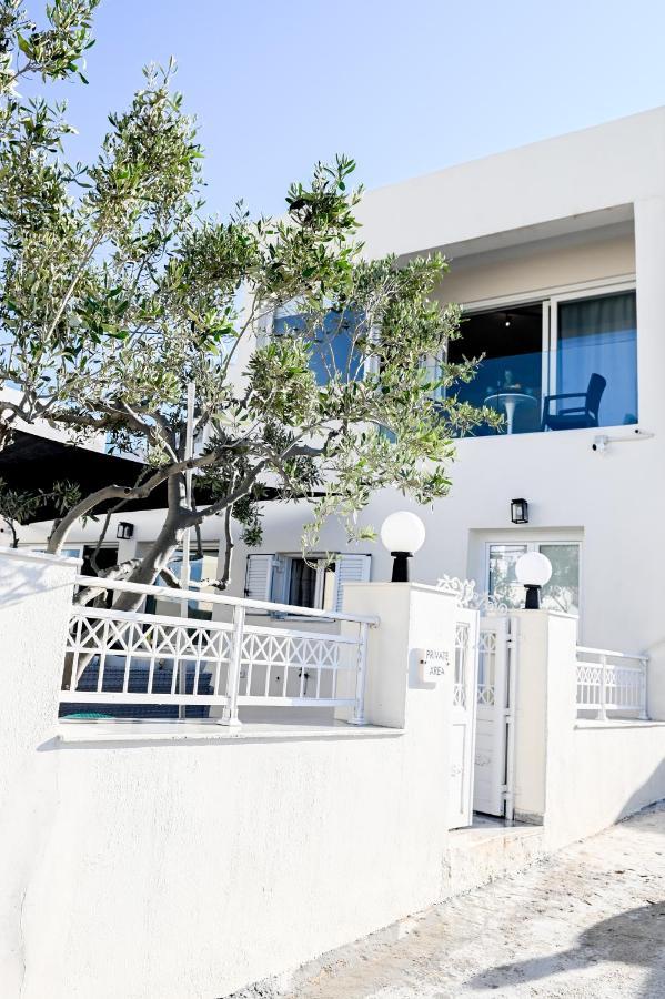 Residence By Georgia Studios Fira  Extérieur photo