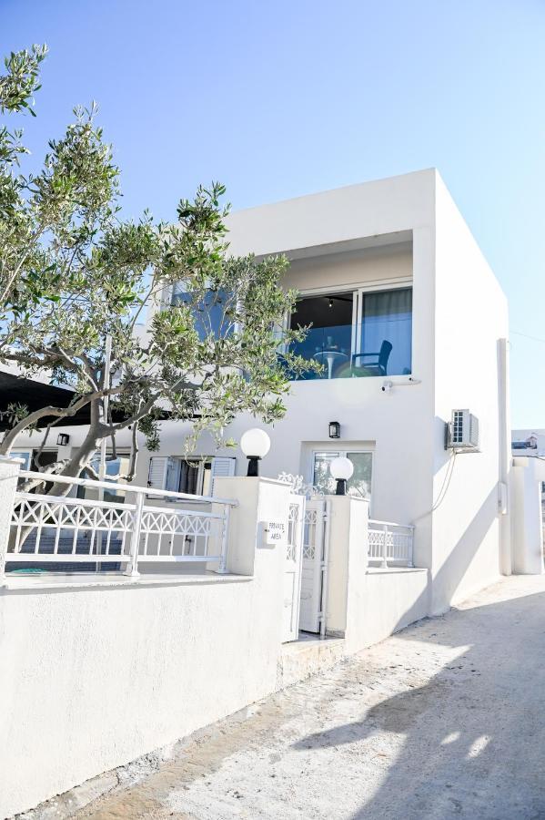 Residence By Georgia Studios Fira  Extérieur photo